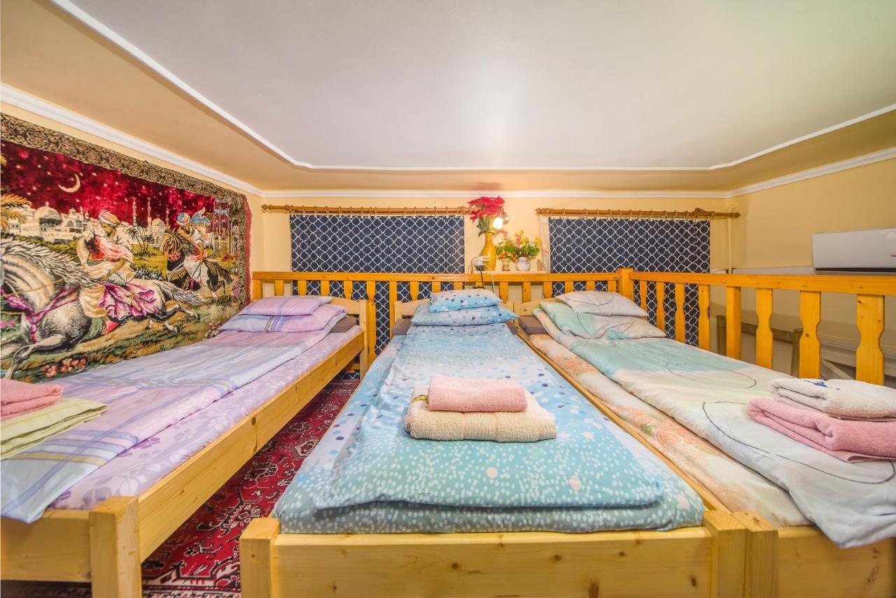 Gazde/Camere de închiriat Budapest Central Apartment